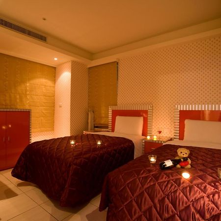 Happy Hotel Тайпей Екстериор снимка