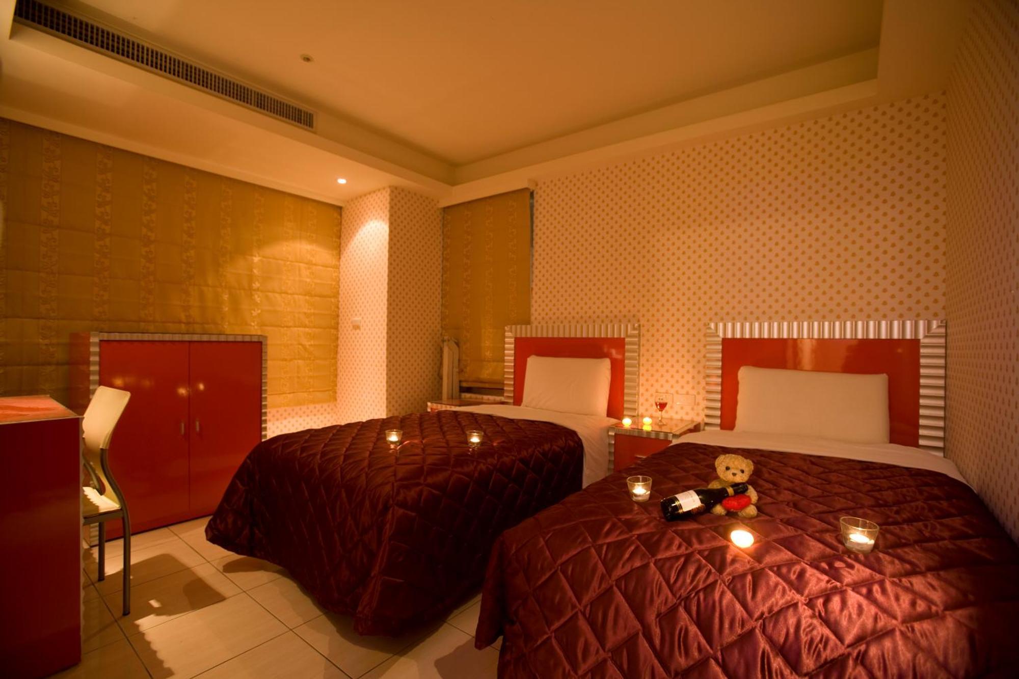 Happy Hotel Тайпей Екстериор снимка