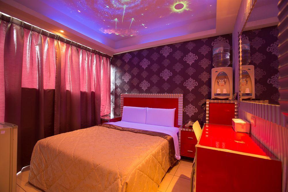 Happy Hotel Тайпей Екстериор снимка